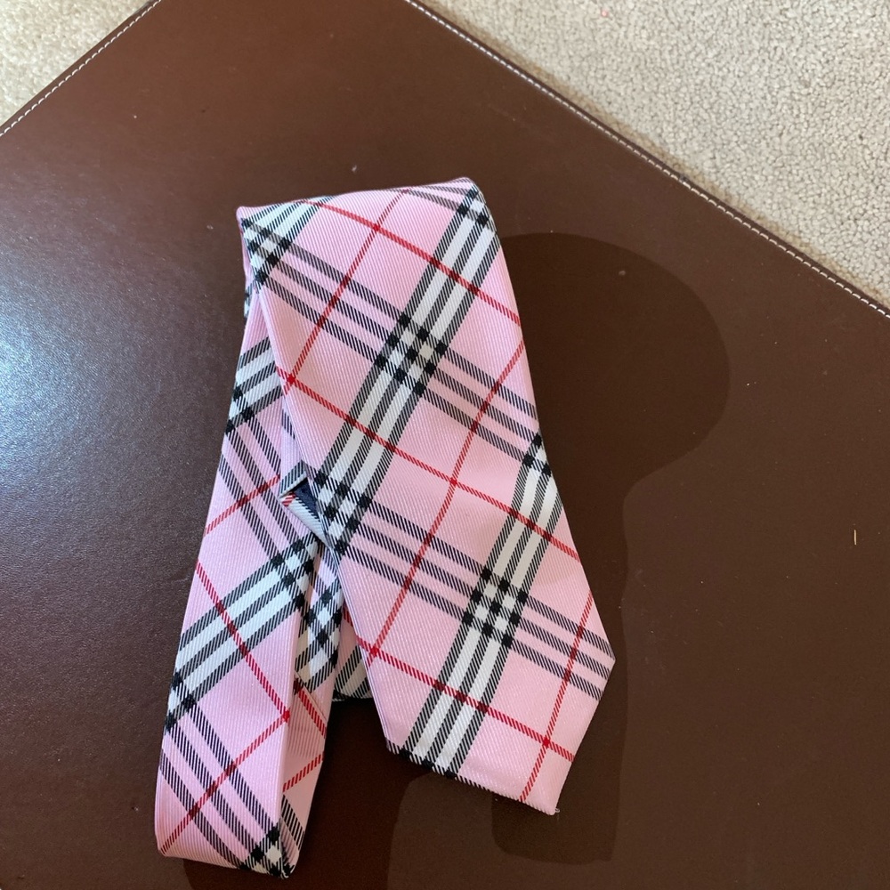 Pink Plaid Men's Tie 100%Silk - Picture 5 of 6